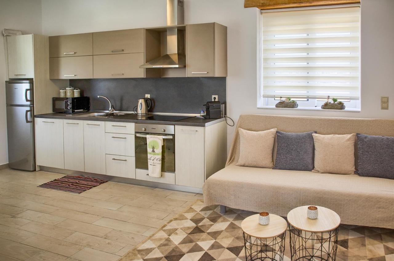 G&K Stone Suites Haraki Eksteriør billede